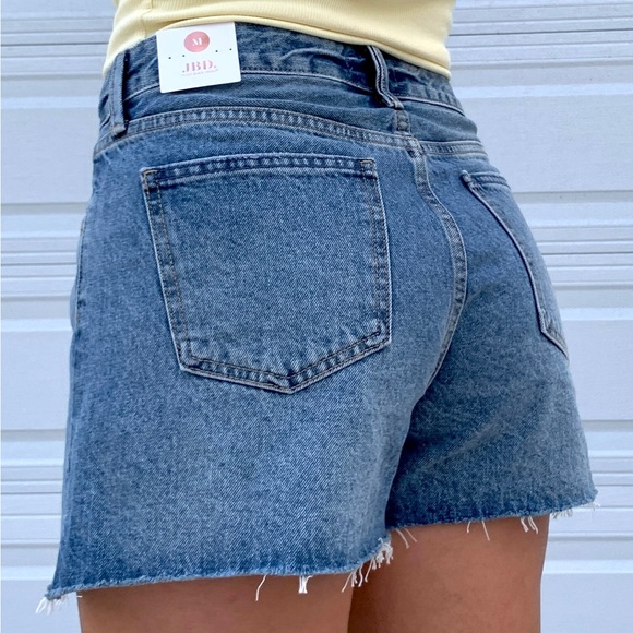 High Rise Vintage A-Line Shorts - Picture 4 of 10